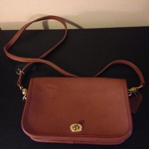 🎉HOST PICK Very Vintage  Coach Penny Pocket Rare